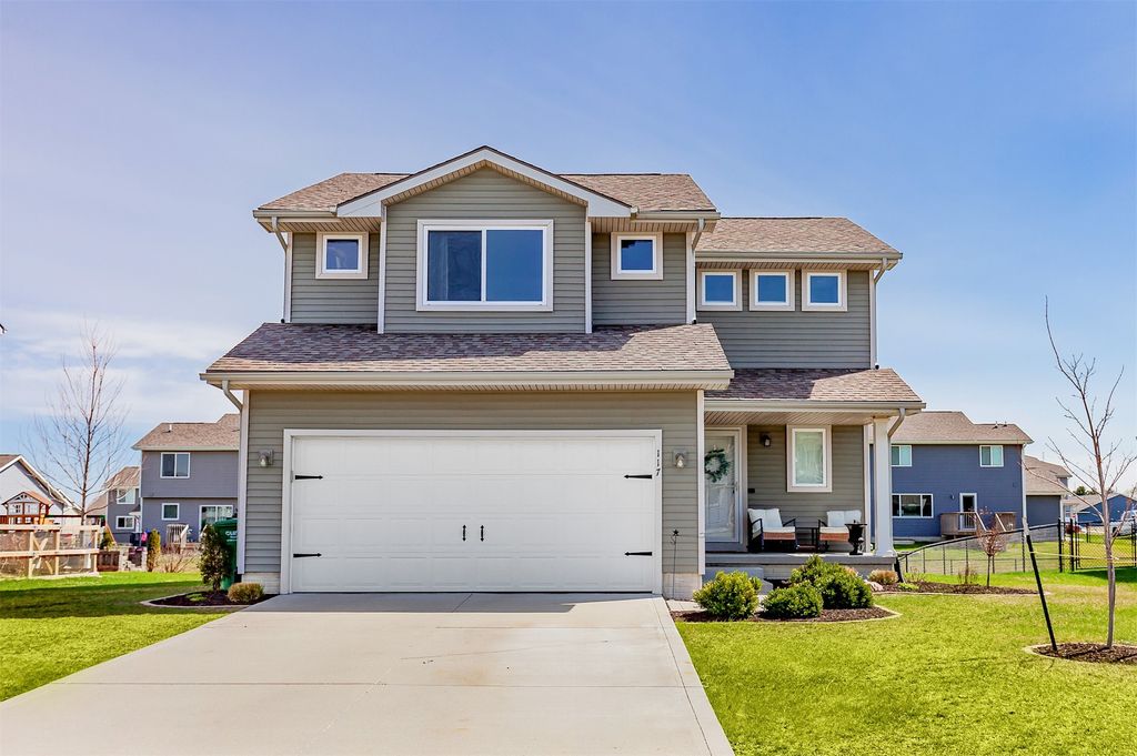117 NE Cedar Lane, Elkhart, IA 50073