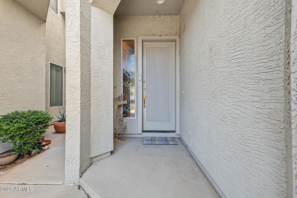 1326 W CORAL REEF Drive, Gilbert, AZ 85233 — photo 4