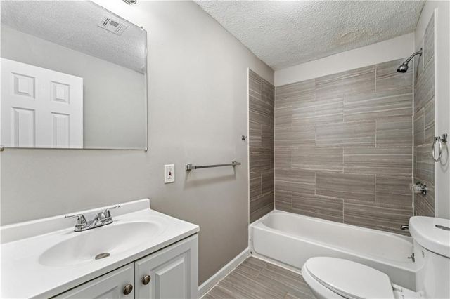 306 E 165th Street, Belton, MO 64012