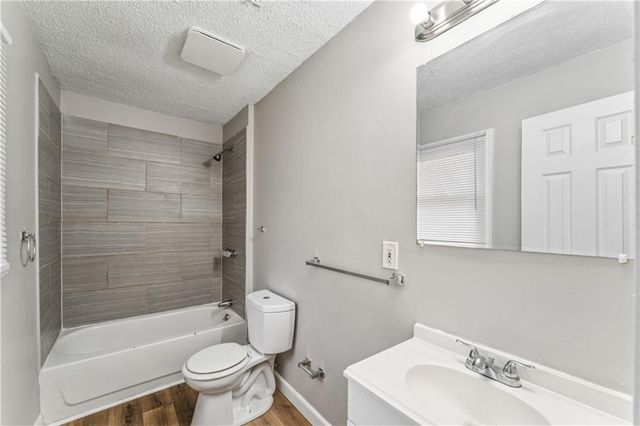 306 E 165th Street, Belton, MO 64012