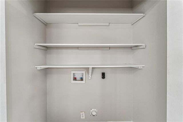 306 E 165th Street, Belton, MO 64012