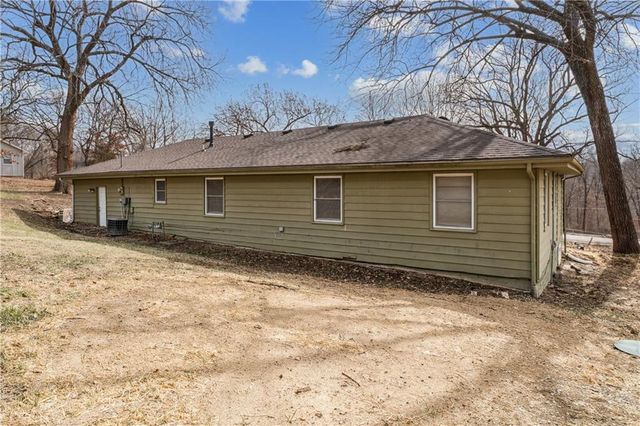 306 E 165th Street, Belton, MO 64012