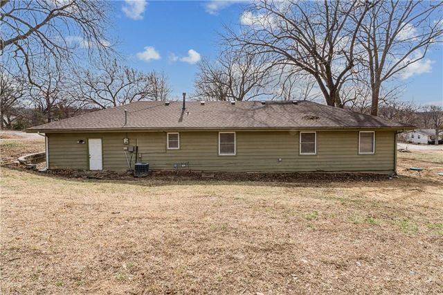 306 E 165th Street, Belton, MO 64012