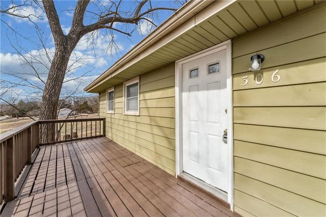 306 E 165th Street, Belton, MO 64012