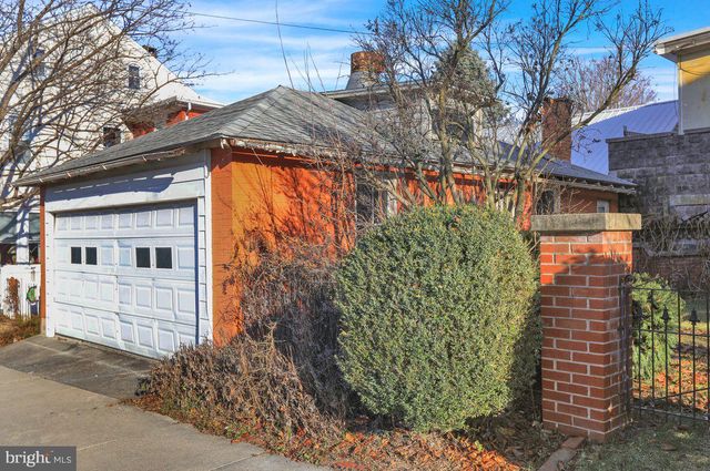 161 W HIGH ST, Womelsdorf, PA 19567