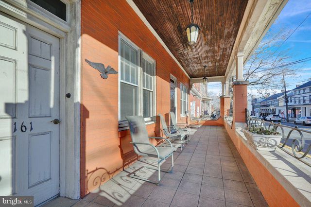 161 W HIGH ST, Womelsdorf, PA 19567