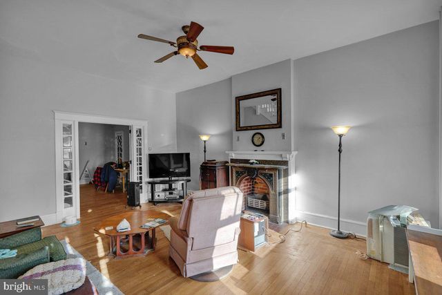 161 W HIGH ST, Womelsdorf, PA 19567