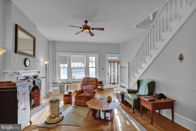 161 W HIGH ST, Womelsdorf, PA 19567