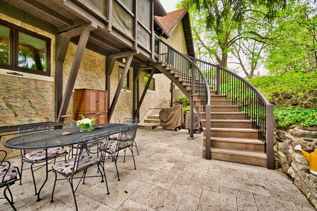 104 N Julian Street, Naperville, IL 60540