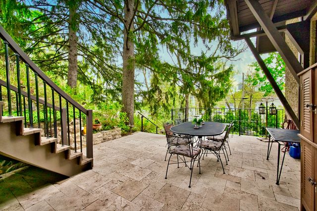 104 N Julian Street, Naperville, IL 60540