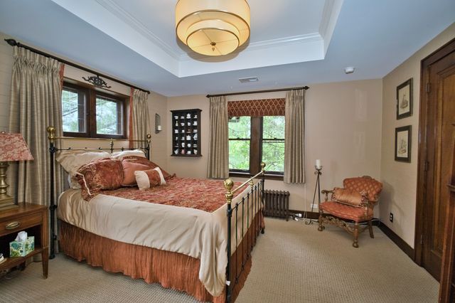 104 N Julian Street, Naperville, IL 60540