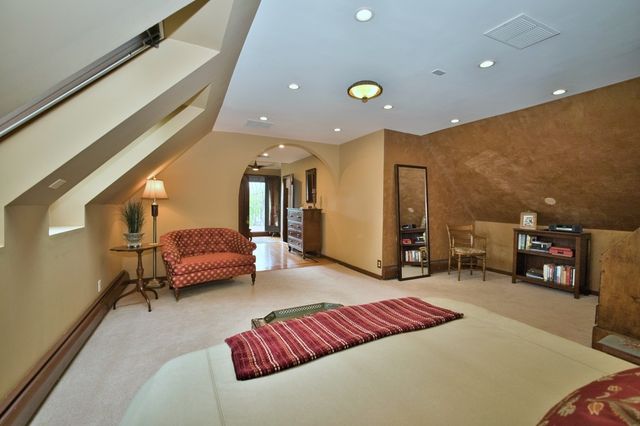 104 N Julian Street, Naperville, IL 60540