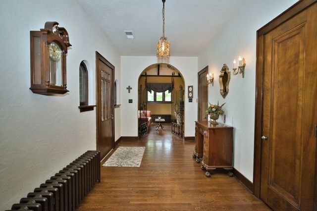 104 N Julian Street, Naperville, IL 60540
