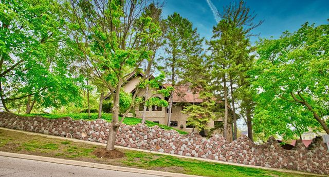 104 N Julian Street, Naperville, IL 60540