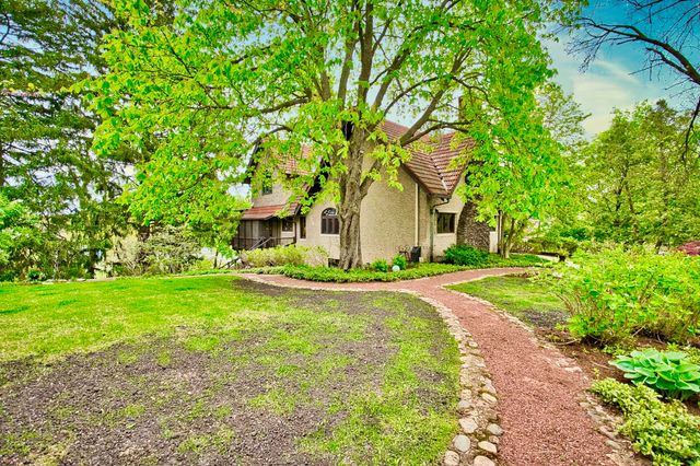 104 N Julian Street, Naperville, IL 60540