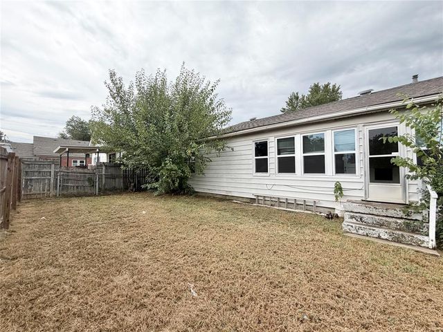 118 W Franklin Street, Shawnee, OK 74804