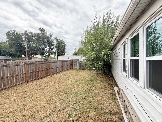 118 W Franklin Street, Shawnee, OK 74804