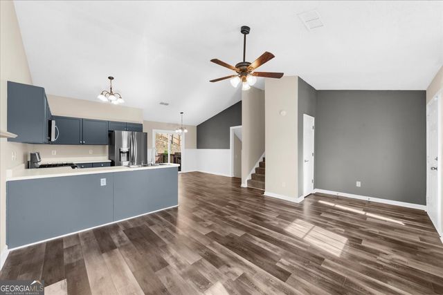 203 Bainbridge Way, Dallas, GA 30132