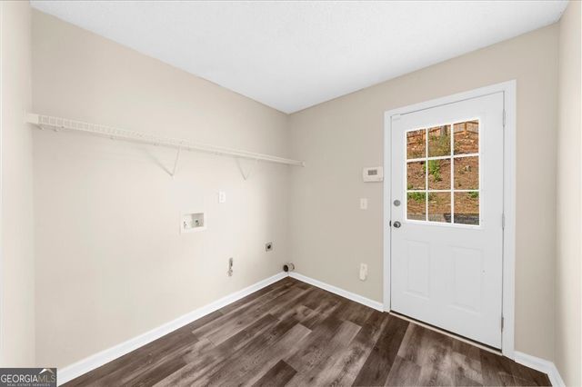 203 Bainbridge Way, Dallas, GA 30132