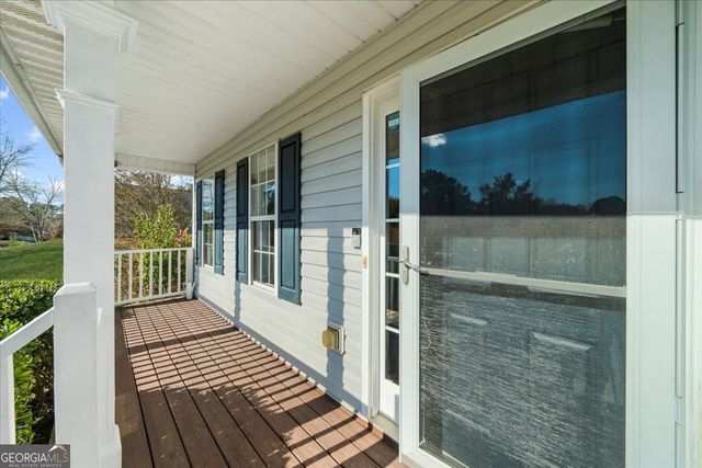 203 Bainbridge Way, Dallas, GA 30132