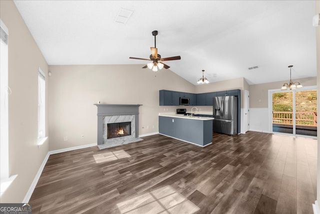 203 Bainbridge Way, Dallas, GA 30132