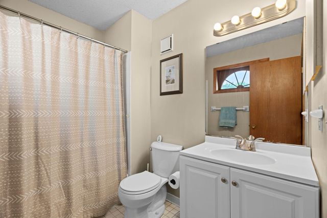 14309 Bedford Drive, Eden Prairie, MN 55346