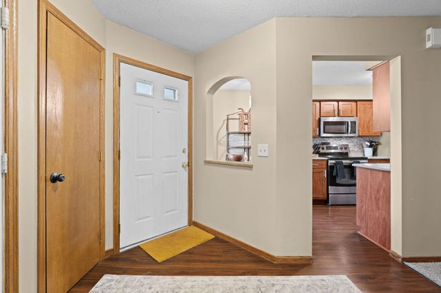 14309 Bedford Drive, Eden Prairie, MN 55346
