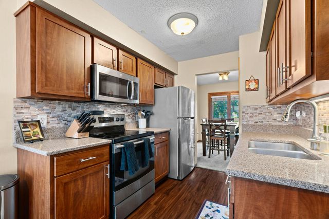 14309 Bedford Drive, Eden Prairie, MN 55346