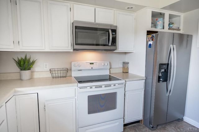 2050 Hawkins Mill Road, Lynchburg, VA 24502