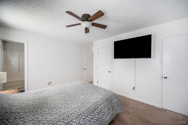 2050 Hawkins Mill Road, Lynchburg, VA 24502