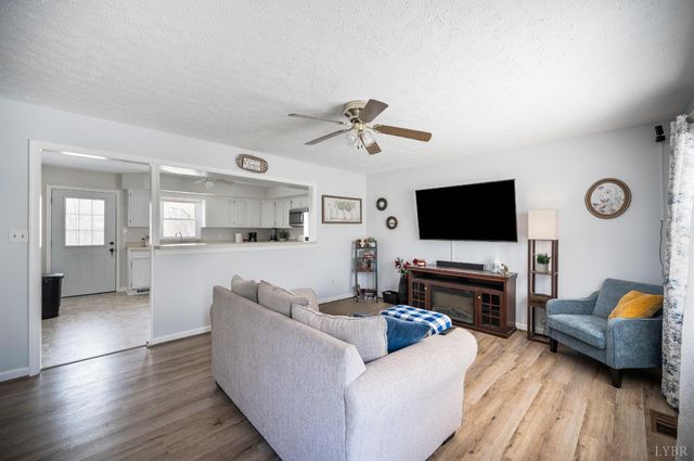 2050 Hawkins Mill Road, Lynchburg, VA 24502