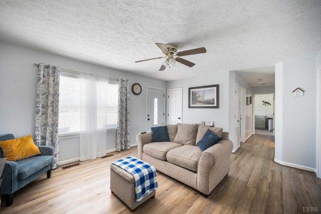 2050 Hawkins Mill Road, Lynchburg, VA 24502