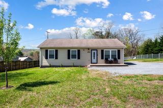 2050 Hawkins Mill Road, Lynchburg, VA 24502