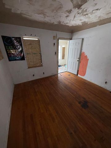 2510 Bennett Avenue, Flint, MI 48506