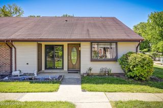 47 Wild Turkey Way, E, Manalapan, NJ 07726