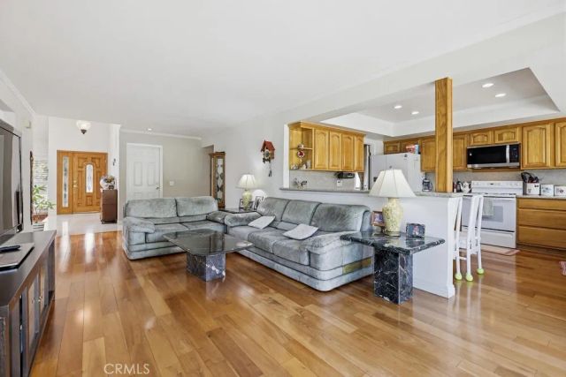 4171 Paseo De Plata, Cypress, CA 90630