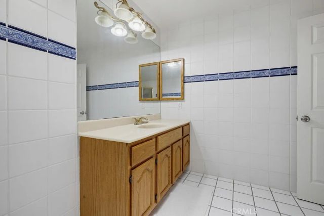 4171 Paseo De Plata, Cypress, CA 90630