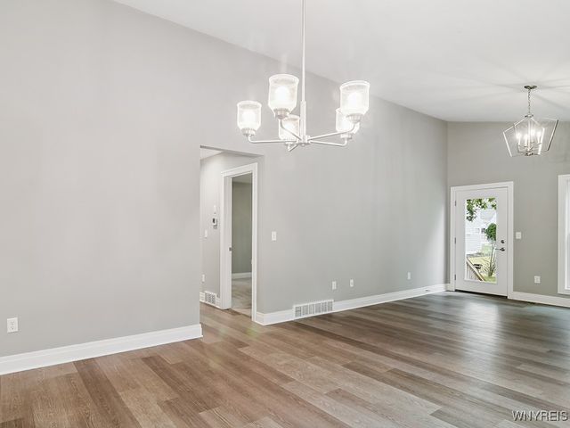 102 Brunswick Road, Lancaster, NY 14043