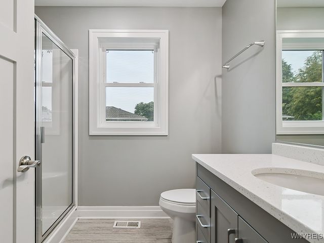 102 Brunswick Road, Lancaster, NY 14043