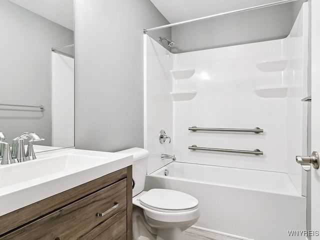 102 Brunswick Road, Lancaster, NY 14043