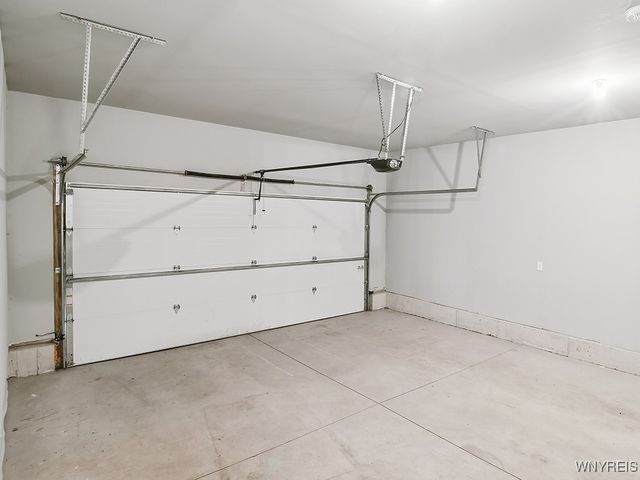 102 Brunswick Road, Lancaster, NY 14043