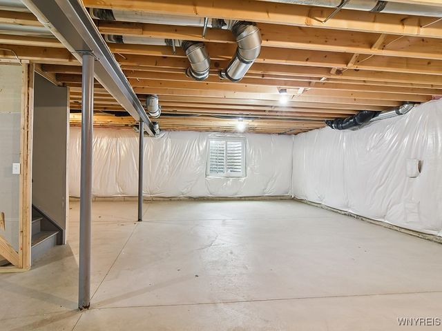 102 Brunswick Road, Lancaster, NY 14043