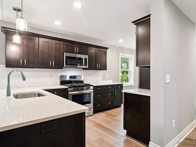 102 Brunswick Road, Lancaster, NY 14043