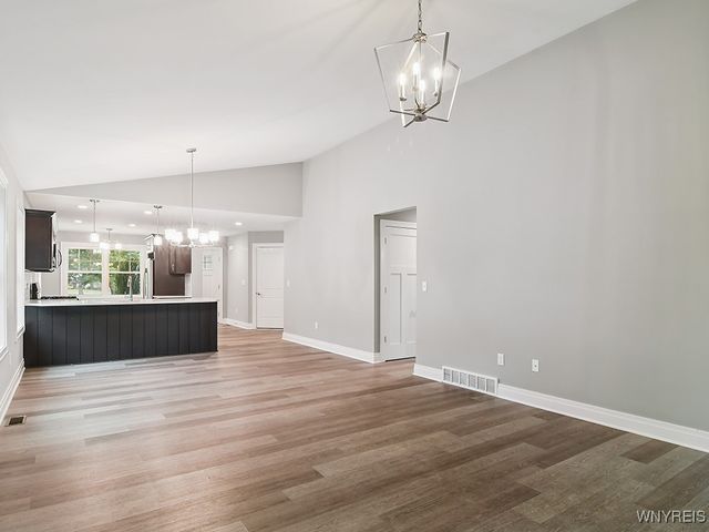 102 Brunswick Road, Lancaster, NY 14043