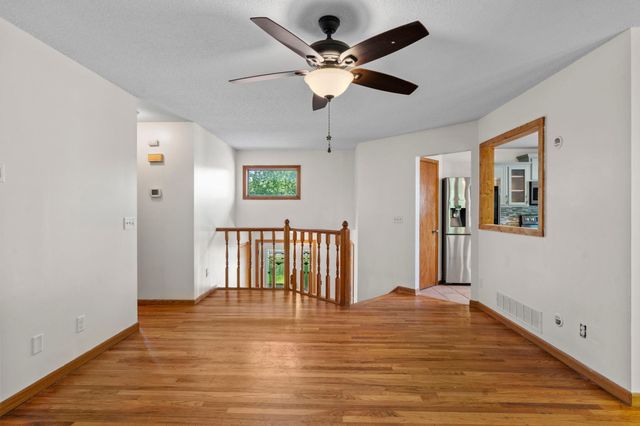 1136 Minnesota Street S, Shakopee, MN 55379