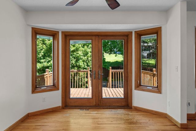 1136 Minnesota Street S, Shakopee, MN 55379