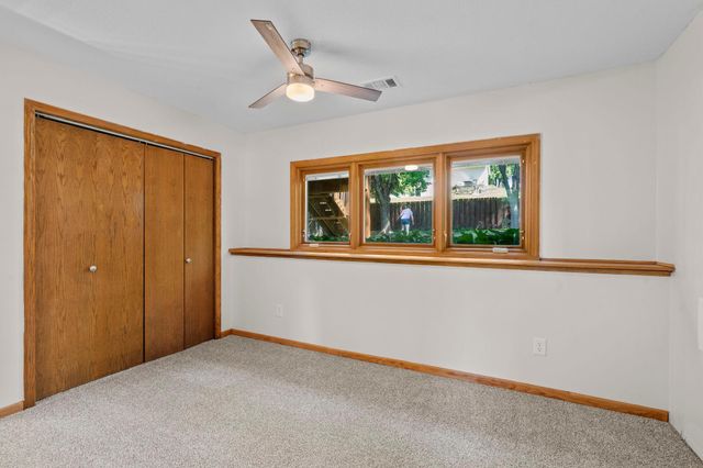 1136 Minnesota Street S, Shakopee, MN 55379