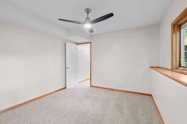 1136 Minnesota Street S, Shakopee, MN 55379