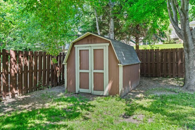 1136 Minnesota Street S, Shakopee, MN 55379