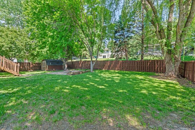 1136 Minnesota Street S, Shakopee, MN 55379